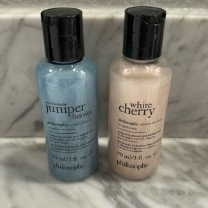 New bundle of 2 Philosophy holiday scents 3 ounce Shower Gel